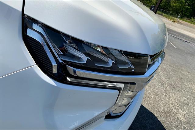 Photo of 2023 Iridescent Pearl Tricoat Chevrolet Tahoe