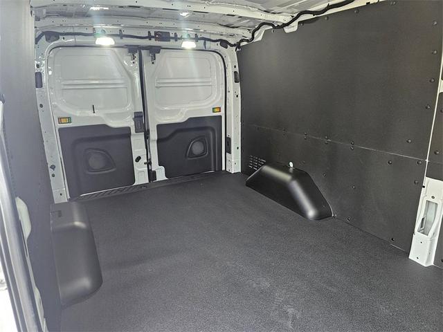 Photo of 2025 Oxford White Ford Transit-250