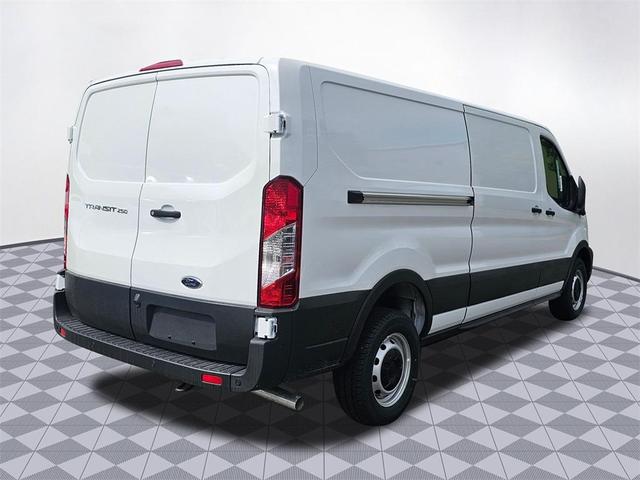 Photo of 2025 Oxford White Ford Transit-250