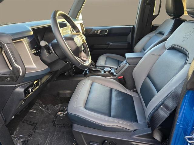 Photo of 2024 Velocity Blue Metallic Ford Bronco
