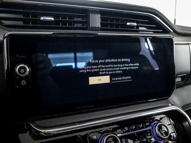 Photo of 2025 Summit White GMC Sierra 2500