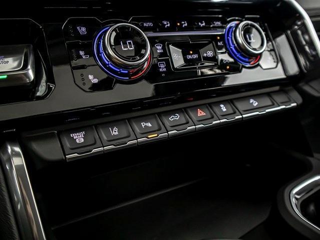 Photo of 2025 Summit White GMC Sierra 2500