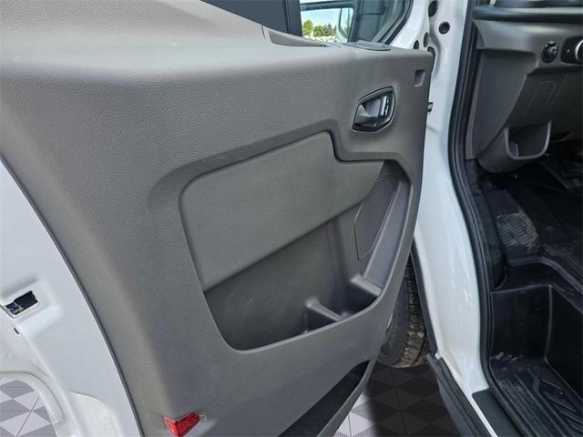 Photo of 2025 Oxford White Ford Transit-350