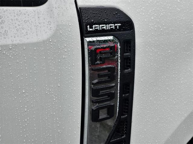 Photo of 2025 White Metallic Ford F-350