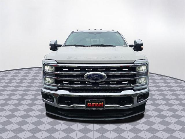 Photo of 2025 White Metallic Ford F-350