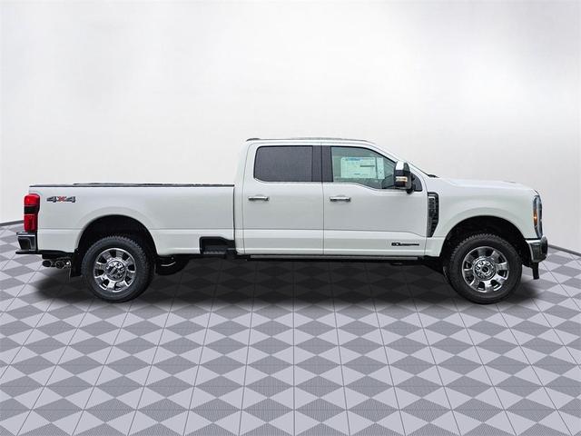 Photo of 2025 White Metallic Ford F-350