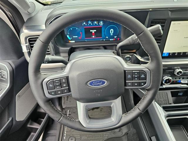 Photo of 2025 White Metallic Ford F-350