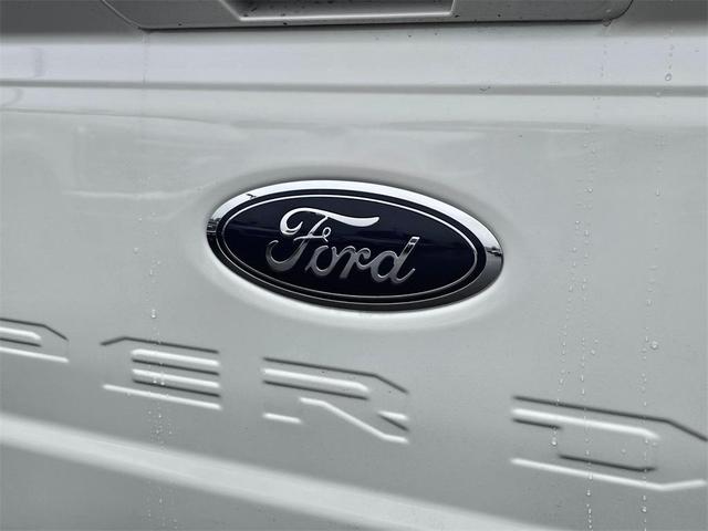 Photo of 2025 White Metallic Ford F-350