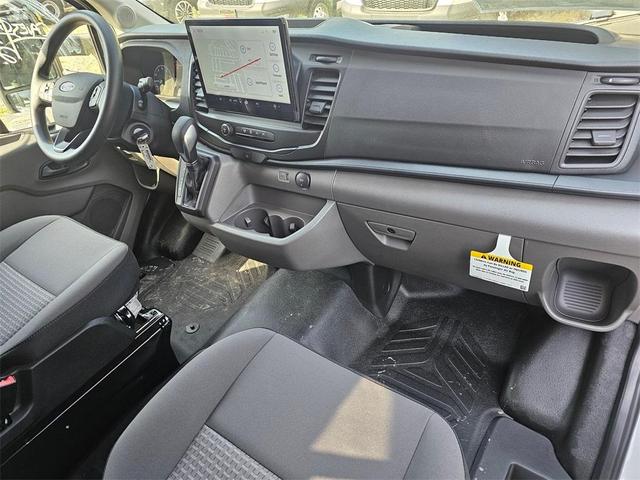 Photo of 2025 Oxford White Ford Transit-350