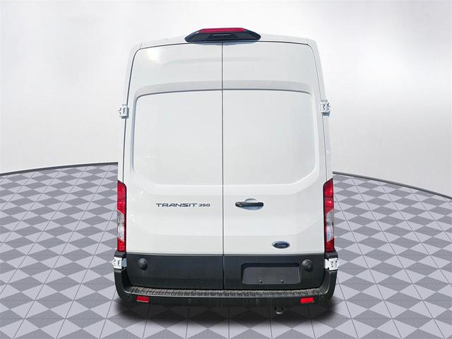 Photo of 2025 Oxford White Ford Transit-350