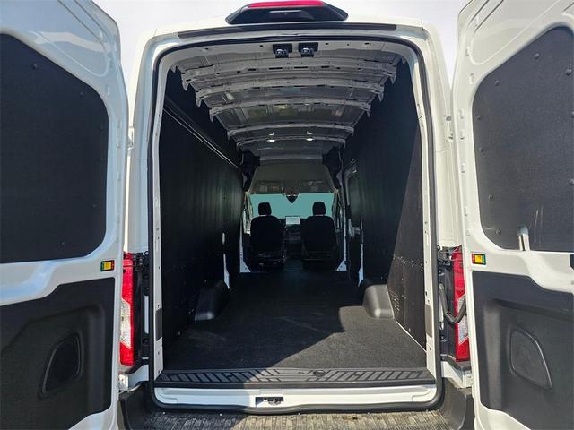 Photo of 2025 Oxford White Ford Transit-350