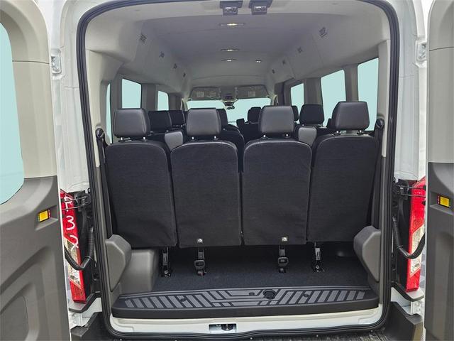 Photo of 2025 Oxford White Ford Transit-350