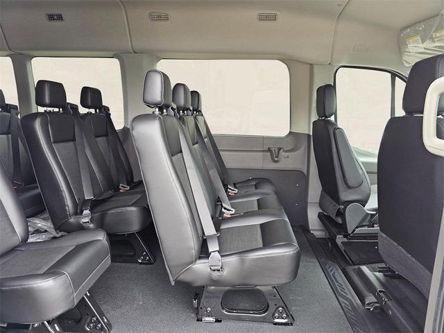 Photo of 2025 Oxford White Ford Transit-350