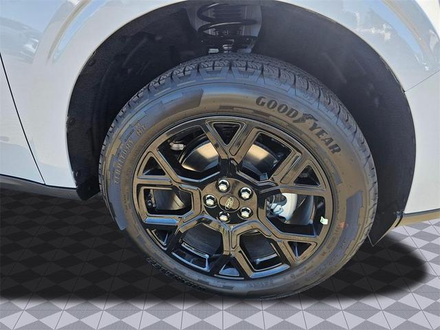 Photo of 2025 Silver Ford Maverick