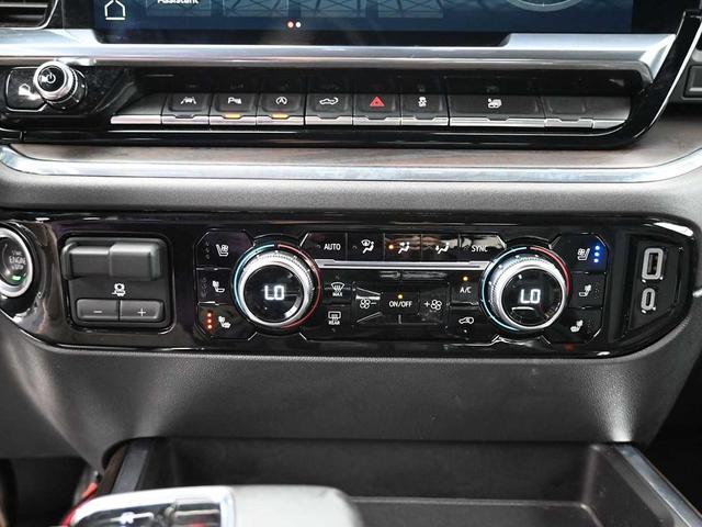 Photo of 2023 Summit White GMC Sierra 1500