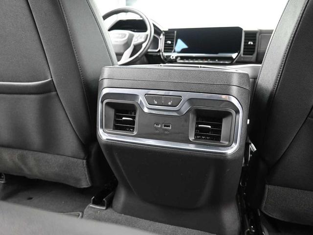 Photo of 2023 Summit White GMC Sierra 1500