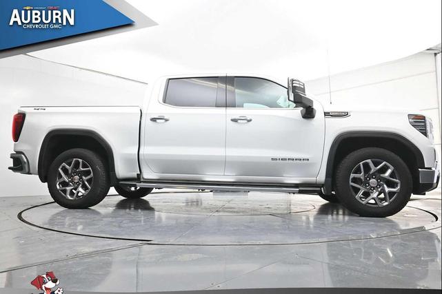 Photo of 2023 Summit White GMC Sierra 1500