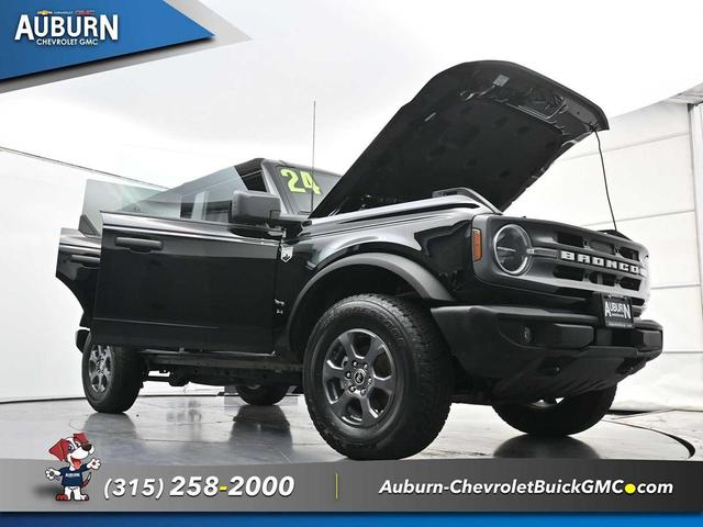 Photo of 2024 Shadow Black Ford Bronco