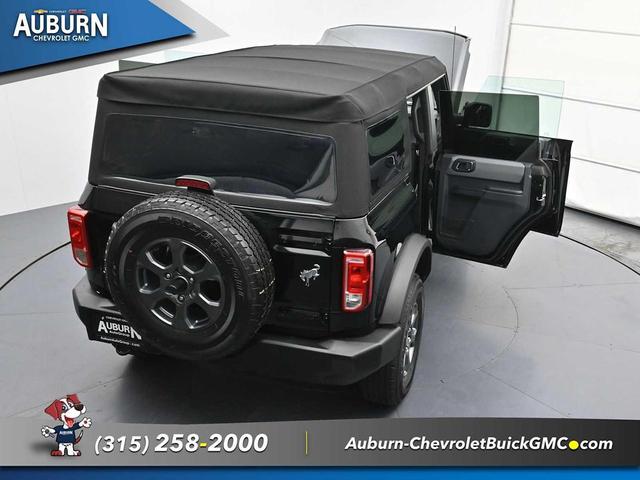 Photo of 2024 Shadow Black Ford Bronco
