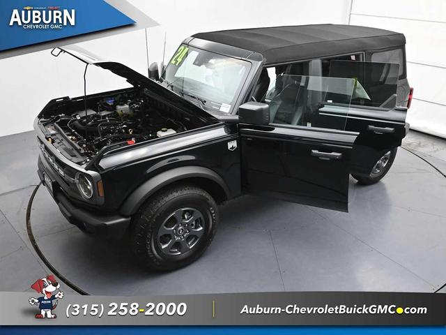 Photo of 2024 Shadow Black Ford Bronco