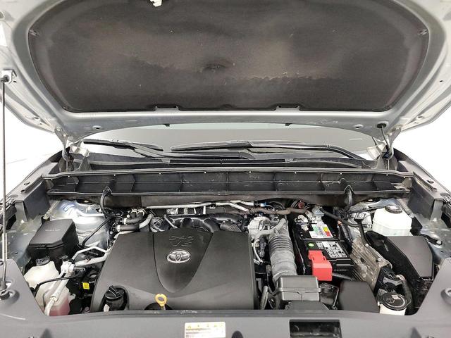 Photo of 2022 Silver Toyota Highlander