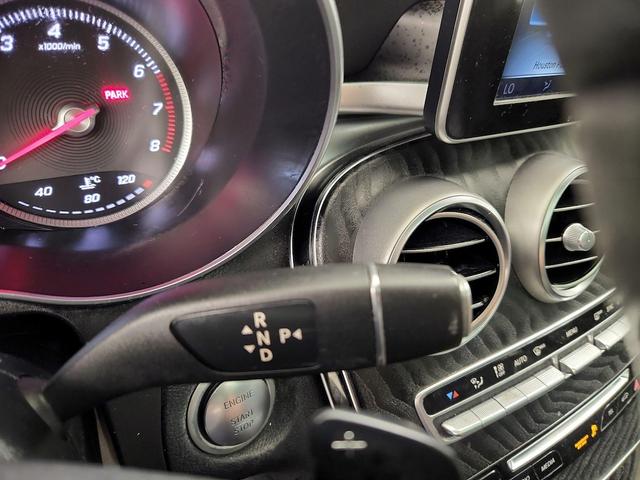 Photo of 2017 White Mercedes-Benz GLC 300