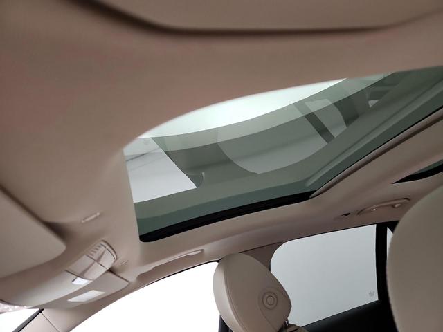 Photo of 2022 Black Mercedes-Benz GLC 300