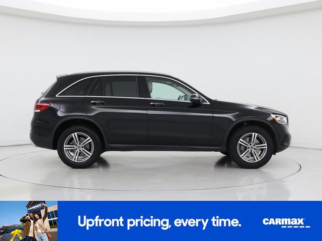 Photo of 2022 Black Mercedes-Benz GLC 300