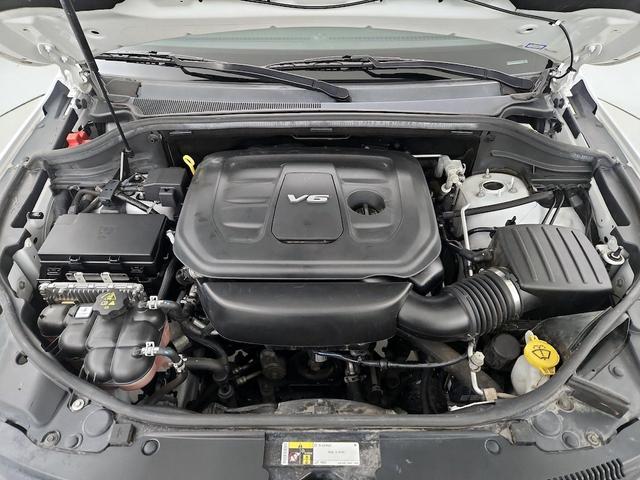 Photo of 2018 White Jeep Grand Cherokee