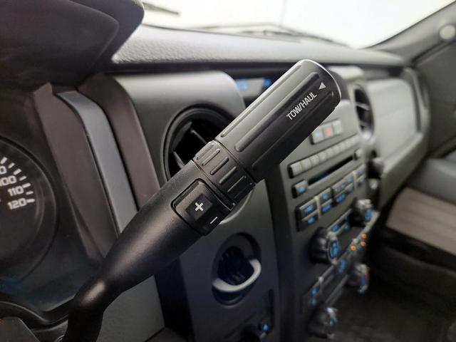 Photo of 2014 White Ford F-150