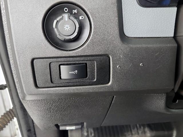 Photo of 2014 White Ford F-150