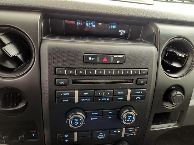 Photo of 2014 White Ford F-150