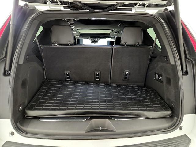 Photo of 2023 White Cadillac Escalade