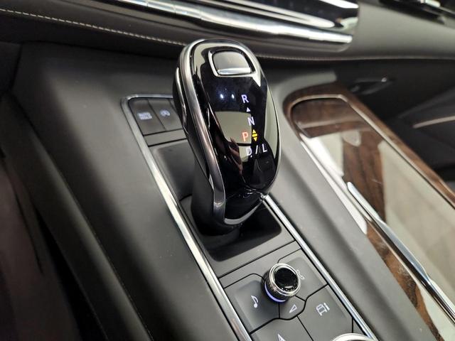 Photo of 2023 White Cadillac Escalade