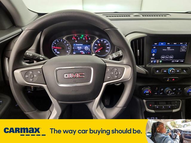 Photo of 2022 White GMC Terrain