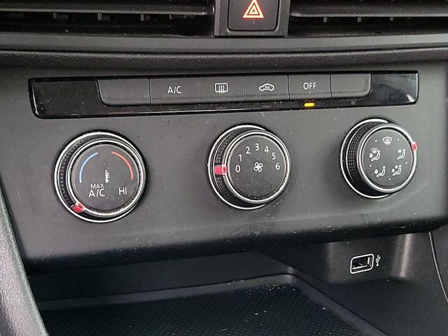 Photo of 2019 White Volkswagen Jetta