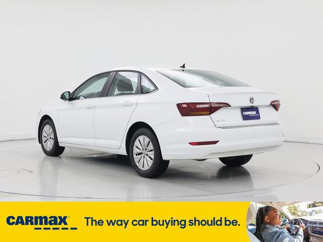 Photo of 2019 White Volkswagen Jetta