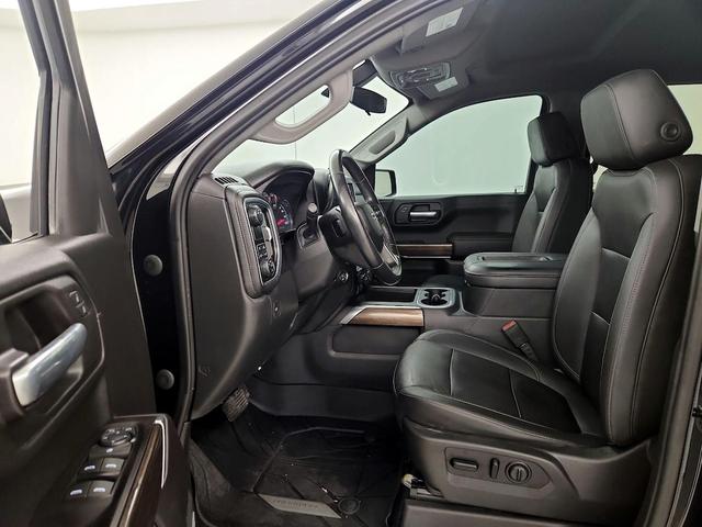 Photo of 2021 Black Chevrolet Silverado 1500