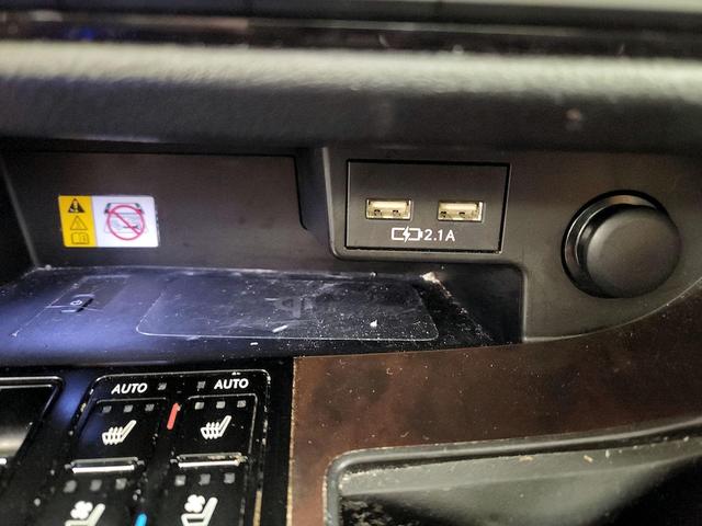 Photo of 2022 Green Lexus RX 350