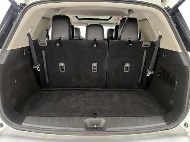 Photo of 2023 White Nissan Pathfinder