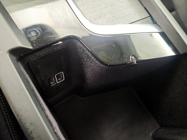 Photo of 2022 Pearl Volvo S60