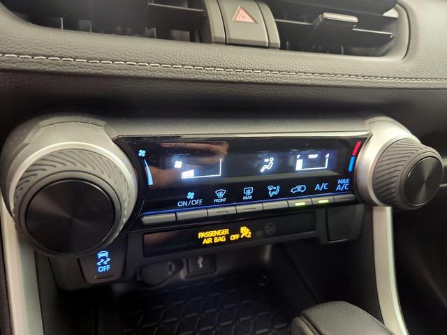 Photo of 2022 Black Toyota RAV4