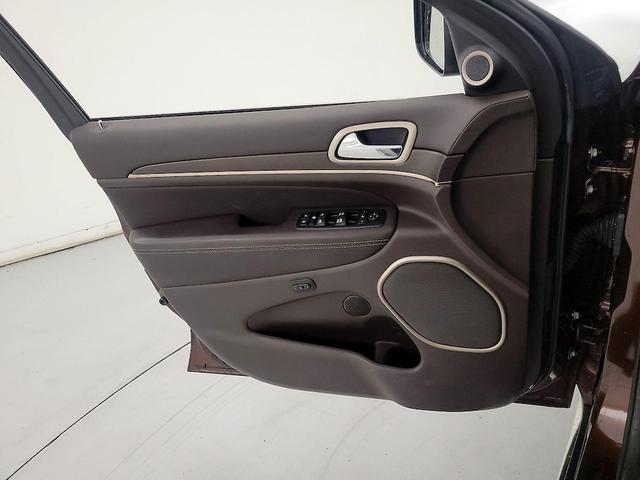 Photo of 2014 Brown Jeep Grand Cherokee