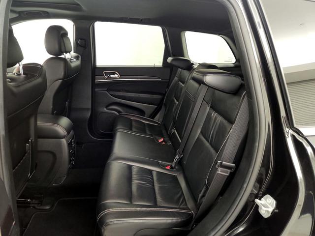 Photo of 2015 Black Jeep Grand Cherokee