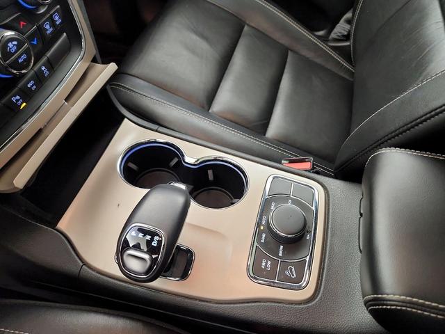 Photo of 2015 Black Jeep Grand Cherokee