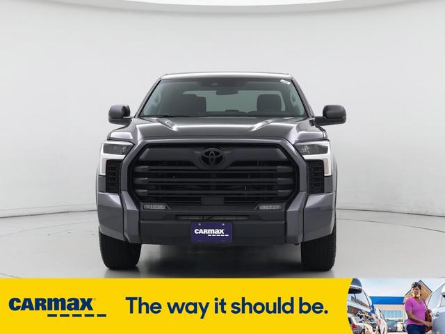 Photo of 2022 Gray Toyota Tundra