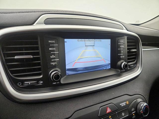 Photo of 2020 Gray Kia Sorento