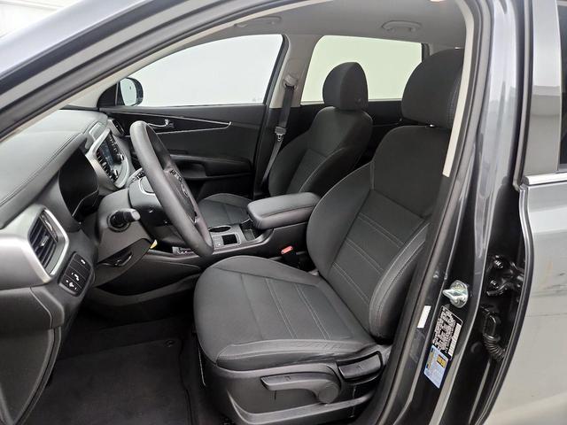 Photo of 2020 Gray Kia Sorento