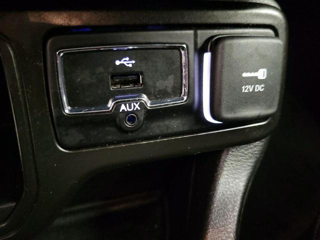 Photo of 2020 Black Jeep Renegade
