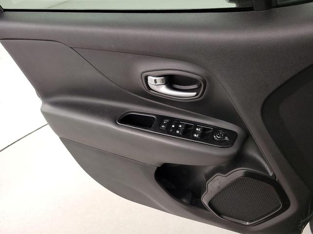 Photo of 2020 Black Jeep Renegade